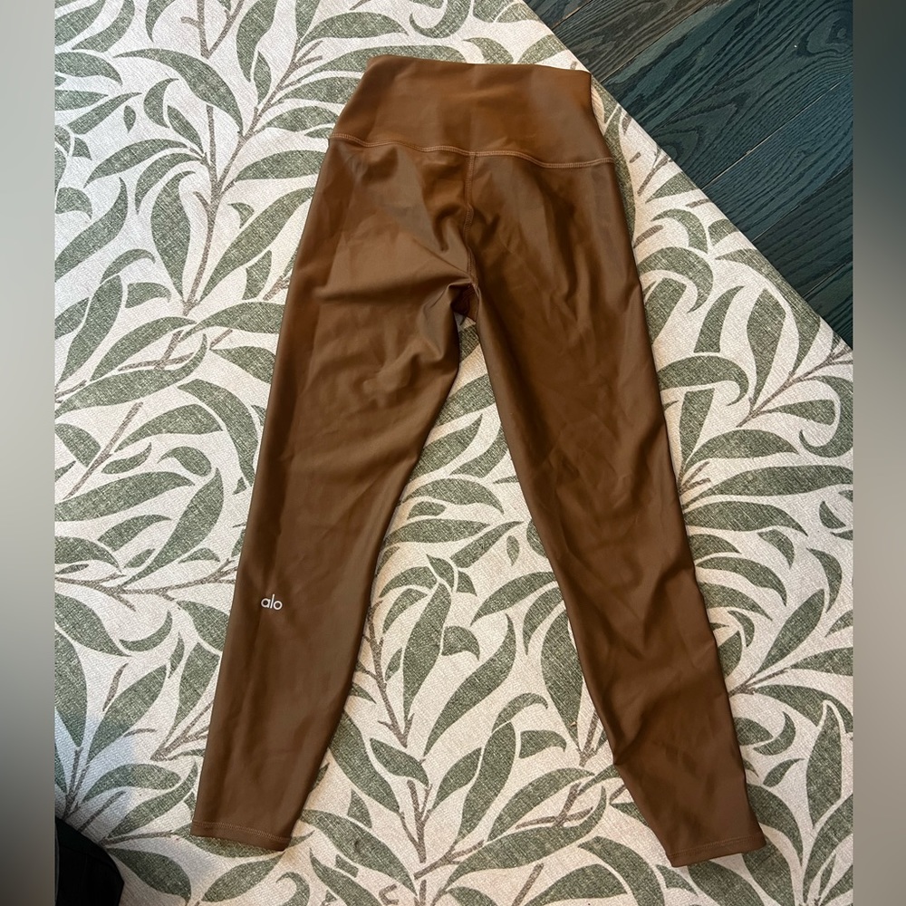 ALO Golden-Hued high waisted leggings